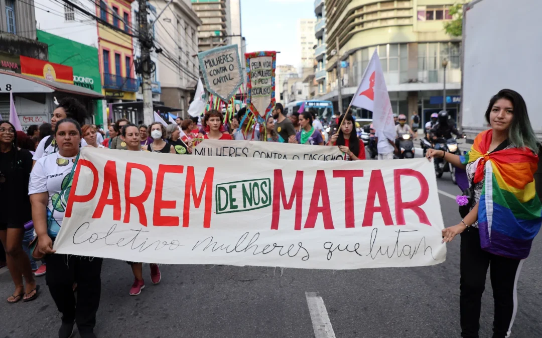 Mulheres cobram fim da violência neste 25 de novembro