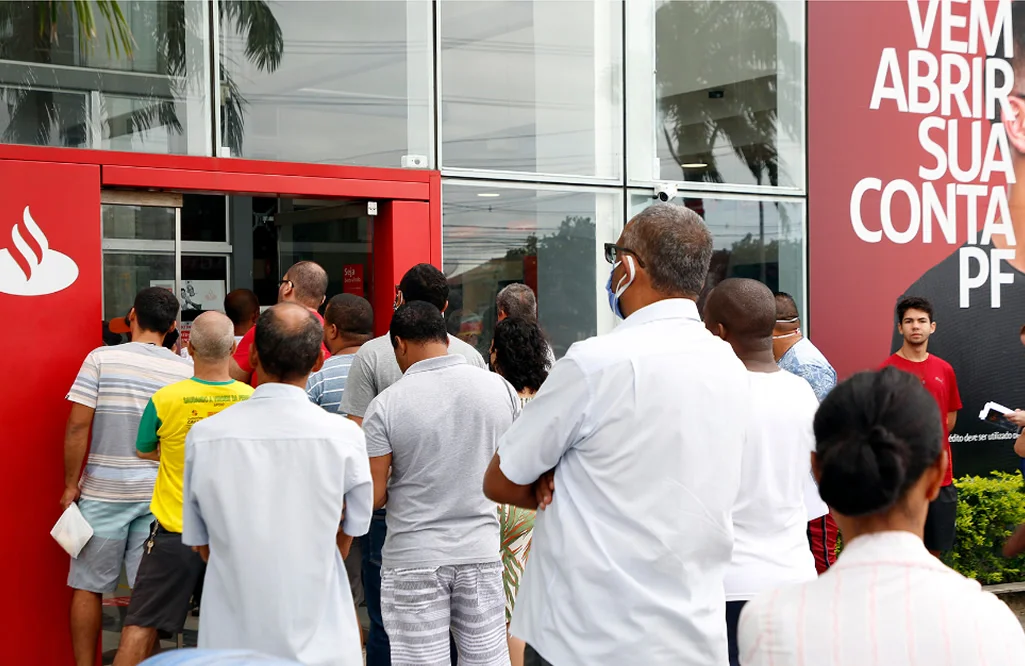 Sindicato vai pedir à Justiça que multe bancos que reabriram agências