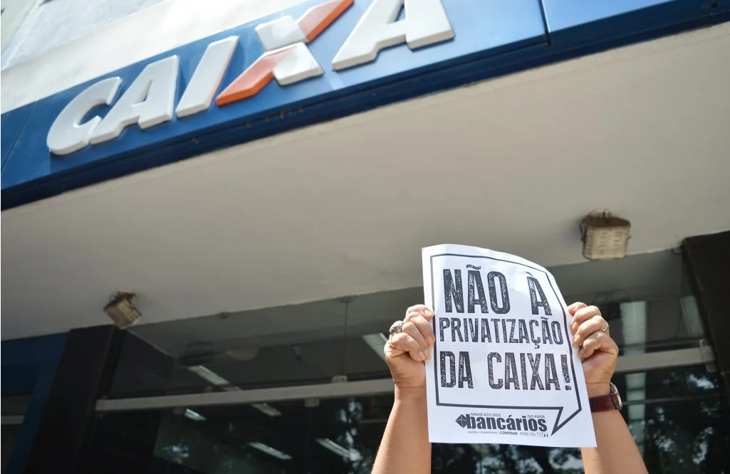 Sob ataque: Pedro Guimarães quer acelerar abertura do capital da Caixa