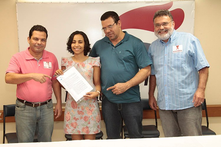 Sindicato inicia apresentação do termo de compromisso em defesa do Banestes público e estadual a candidatos ao governo
