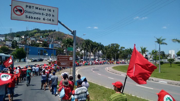 MST protesta contra descaso do Governo do Estado em relação à educação no campo