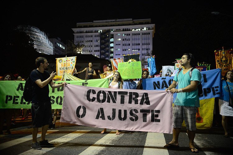 Os golpes dentro do golpe