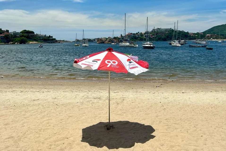 Guarda-sol dos 90 anos: últimas unidades disponíveis!