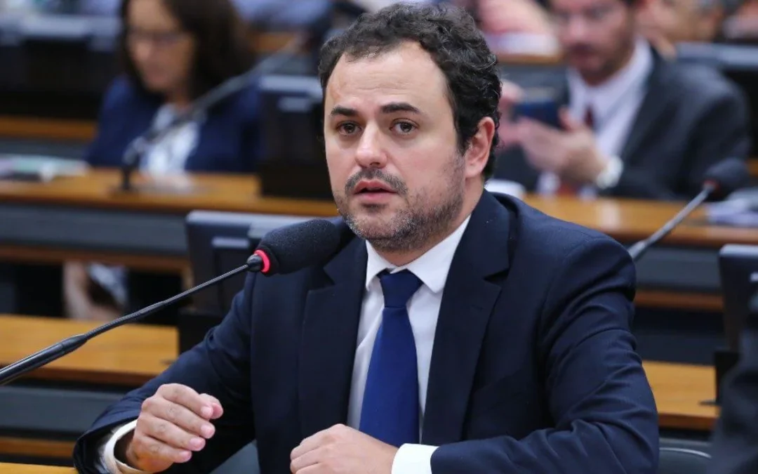 Proposta de cassação de Glauber Braga é retaliação e perseguição