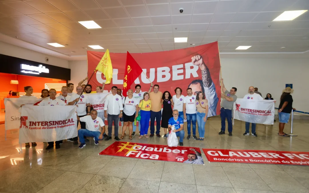 Caravana “Glauber Fica” é recebida por militância em Vitória