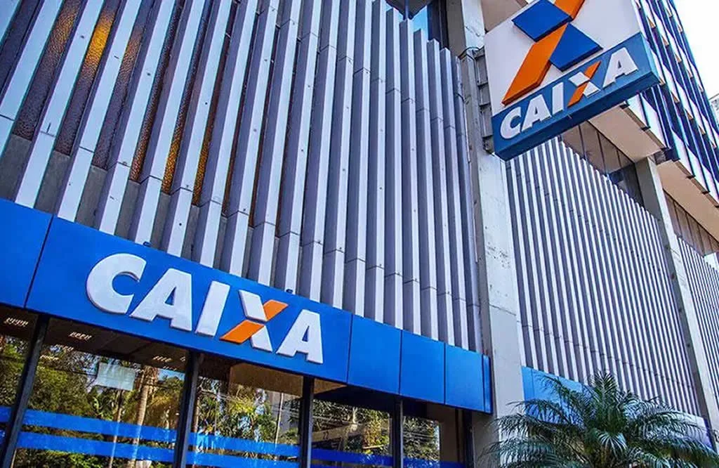 Caixa recua e suspende processo de demissão de mais de 3 mil telefonistas