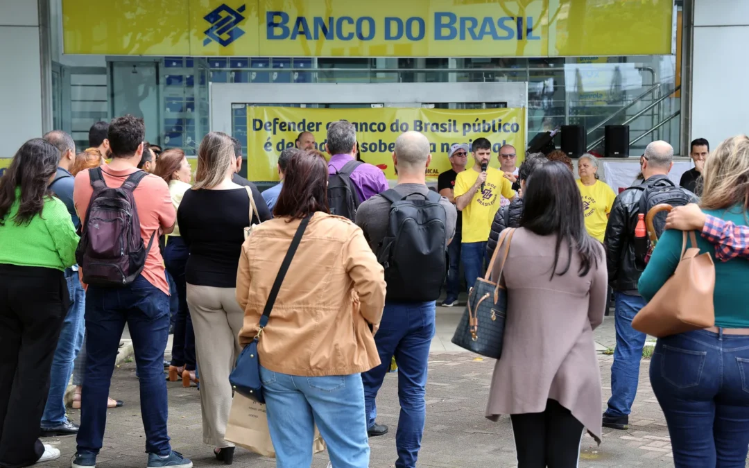 Dia Nacional de Luta: ato em Vitória protesta contra retrocessos do BB