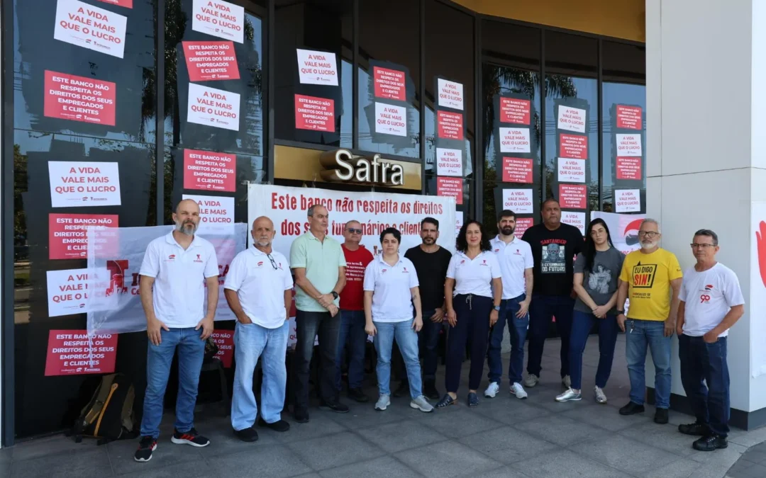 Sindicato realiza ato no banco Safra por melhores condições de trabalho