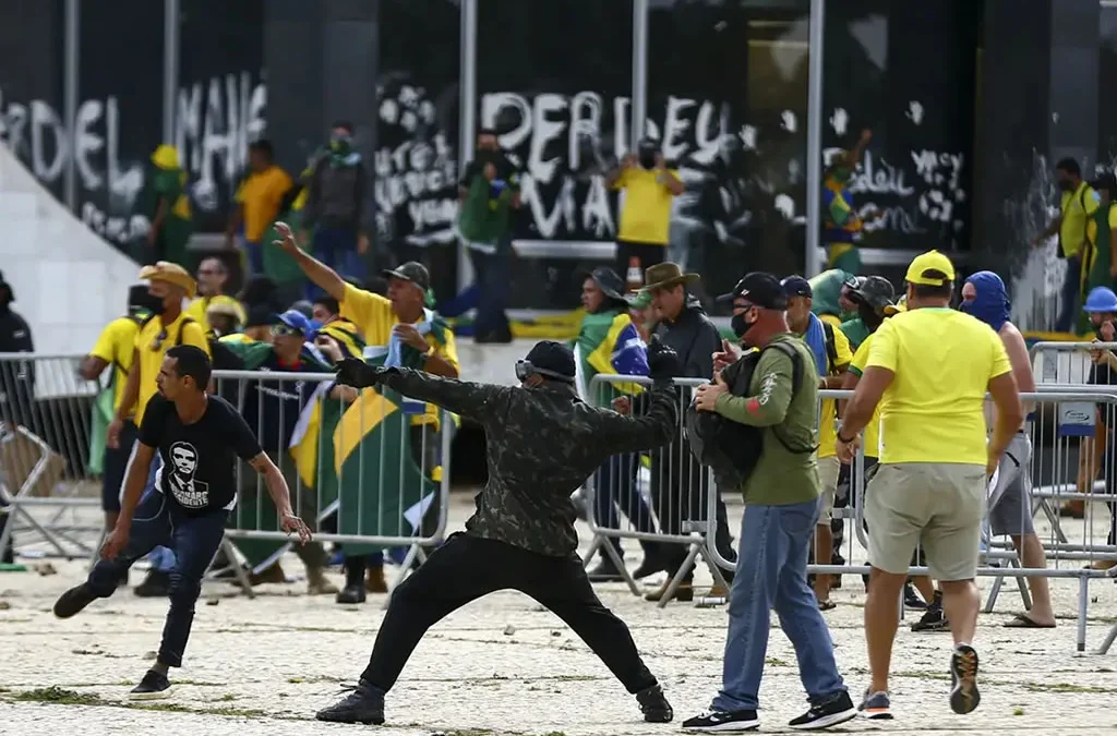 Bancada capixaba vota em peso para favorecer Bolsonaro e golpistas
