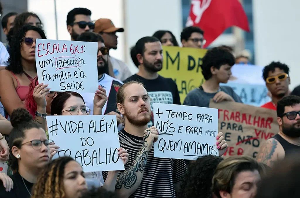 Redução da jornada de trabalho pode criar 4,5 milhões de empregos e elevar produtividade