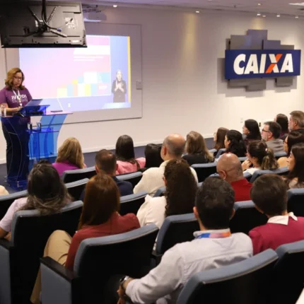 CEE/Caixa cobra ampliação das garantias às empregadas vítimas de violência