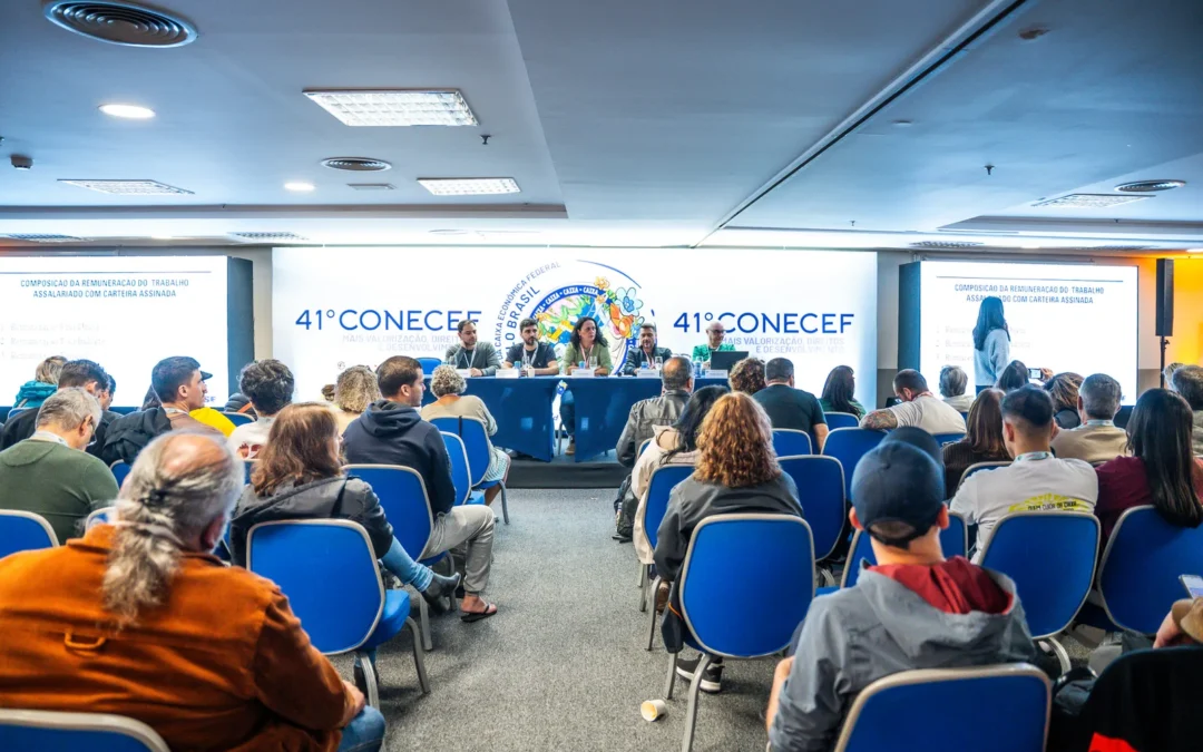 Saúde do trabalhador, carreira e remuneração pautam os debates no segundo dia do Conecef
