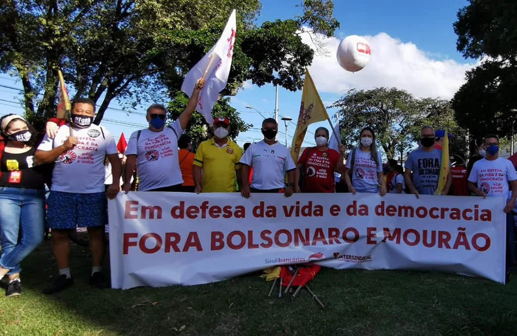 Bancárias e bancárias capixabas aprovam resolução “Fora Bolsonaro e Mourão” em Conferência