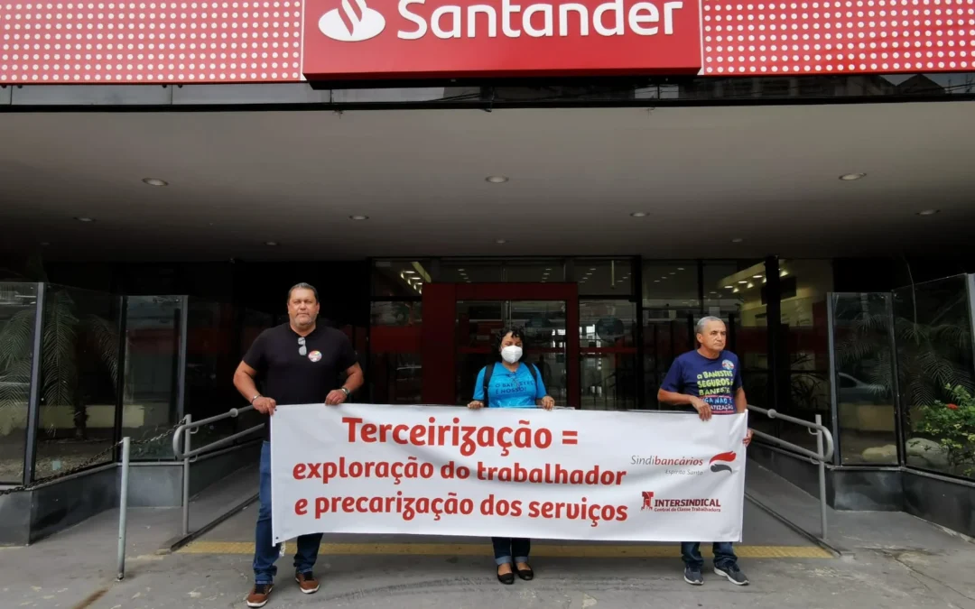 Bancários retardam abertura de agências contra terceirização