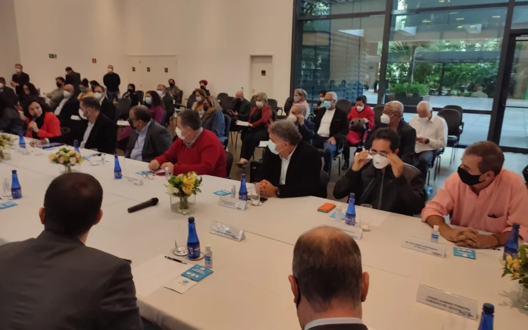 Comando Nacional entrega minuta de reivindicações à Fenaban