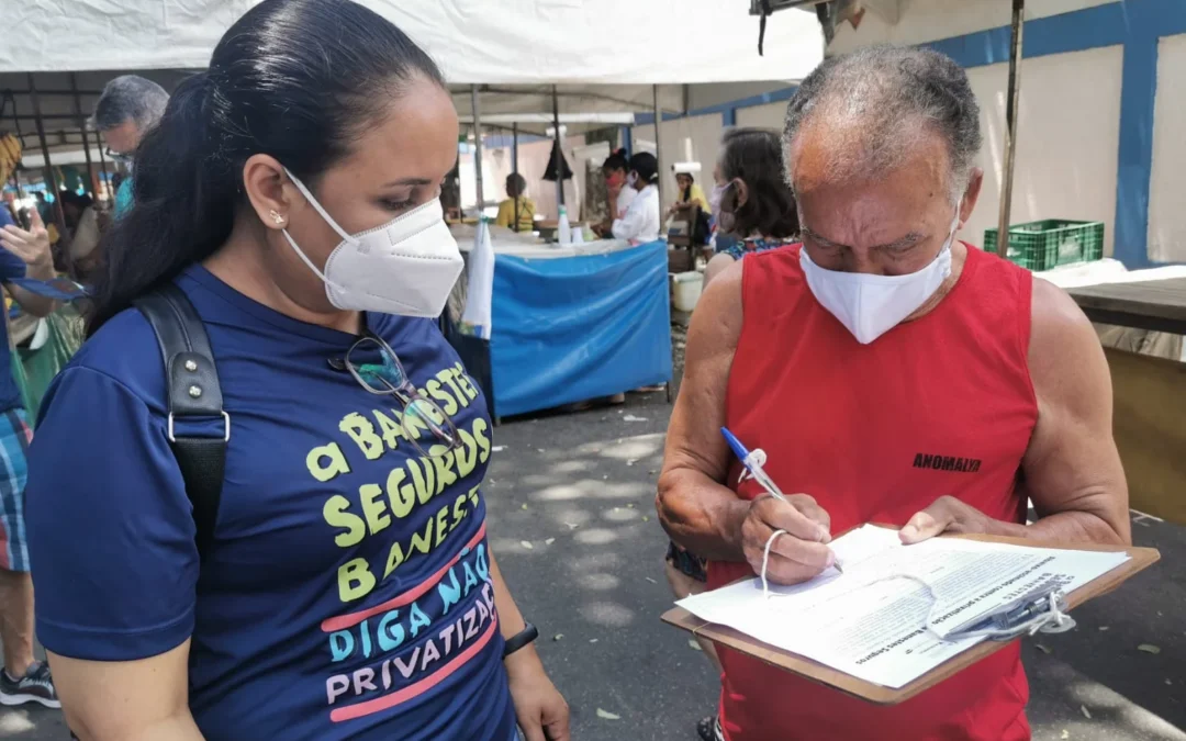 Bancários vão à feira do Bairro República em defesa da Banseg