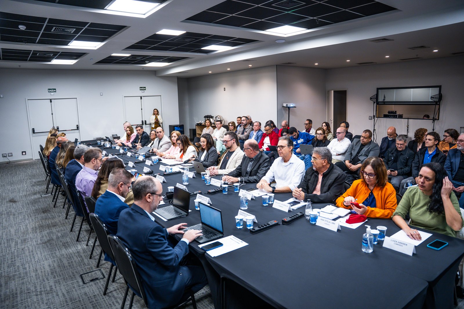 Negociação com a Fenaban: categoria bancária cobra aumento real e reposta para a pauta de saúde