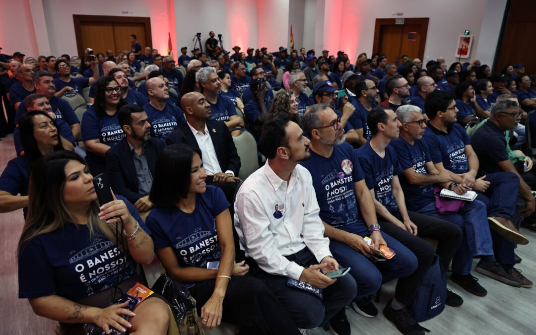 Três dos cinco candidatos assinam termo em defesa do Banestes público e estadual; Pazolini fica em cima do muro e Breno promete assinar