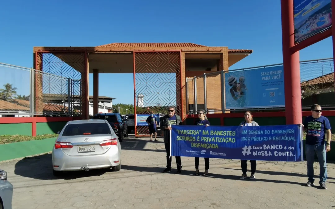 Em evento do Banestes, Comitê faz protesto a PL que encaminha privatização do banco