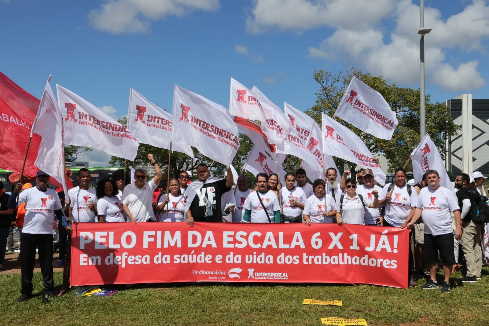 Conquista histórica do fim da escala 6×1 deve ser confirmada nas urnas