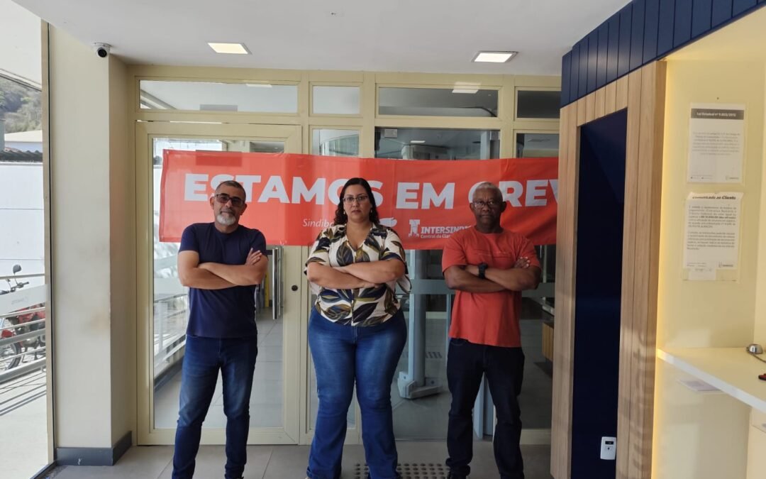 Bancários paralisam atividades no ES