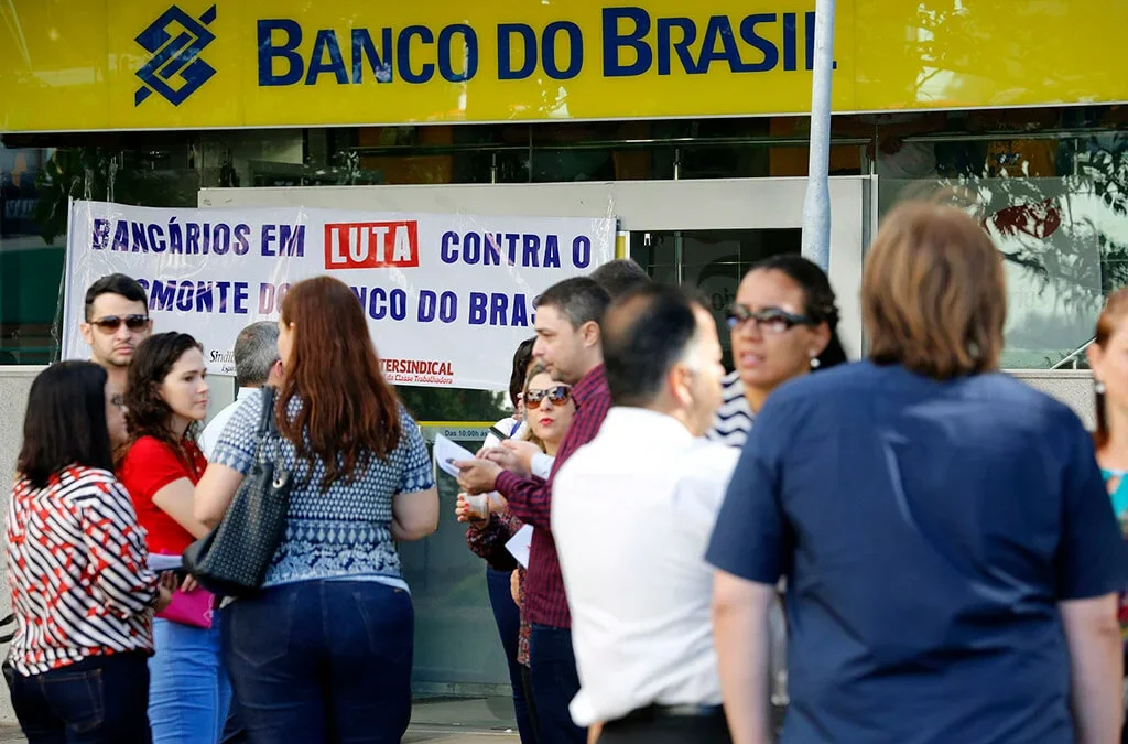 Trabalhadores do BB prostestam contra descomissionamentos