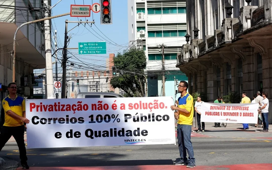 Governo transforma Correios em fardo para justificar privatização