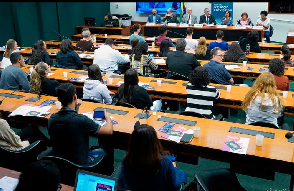 Audiência pública na Câmara discute situação da Cassi