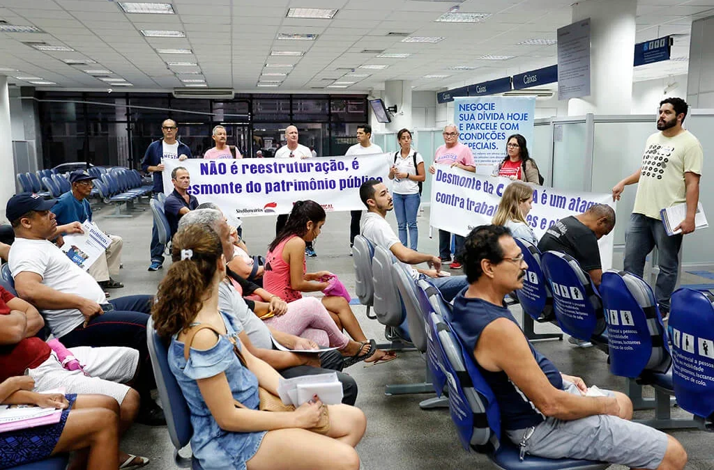 Terceira ação sindical em defesa dos bancos públicos mobiliza bancários e clientes