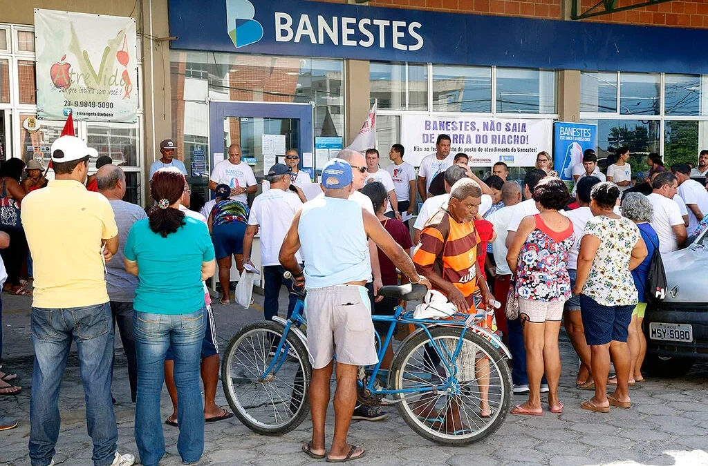 População de Barra do Riacho continua sem retorno sobre pedido de manutenção de posto do Banestes