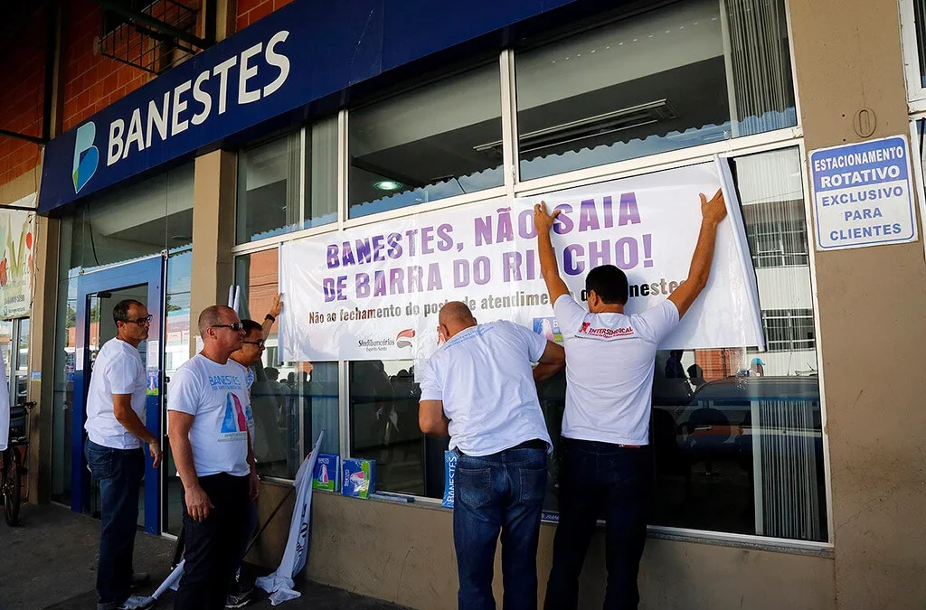 Vitória: pressão popular reverte fechamento de posto do Banestes em Barra do Riacho