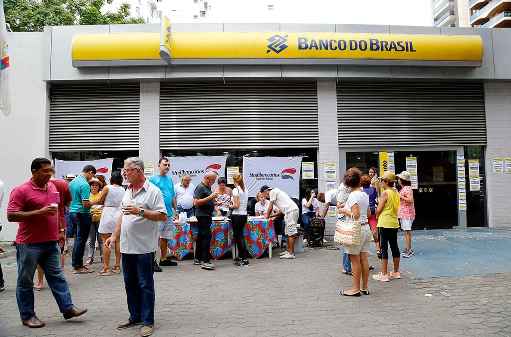 BB: moradores da Praia do Canto fazem café da manhã contra fechamento de agência