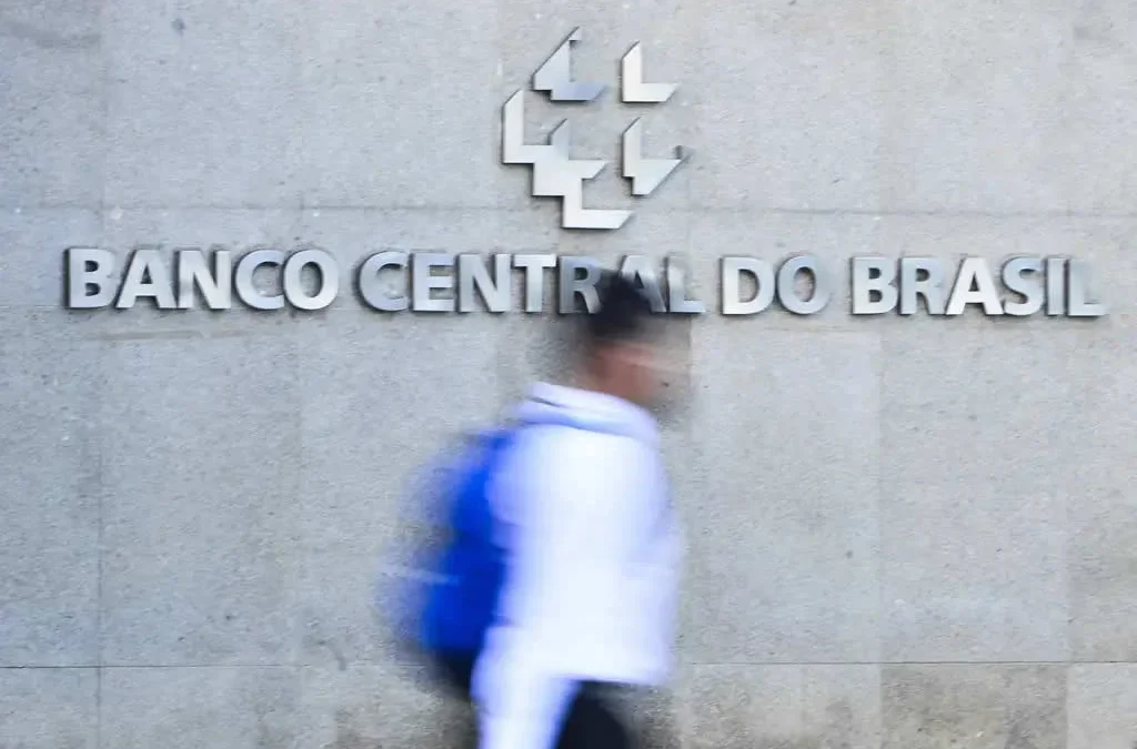 Bolsonaristas do BC recusam Selic de 0,5% e taxa de juros segue nas alturas