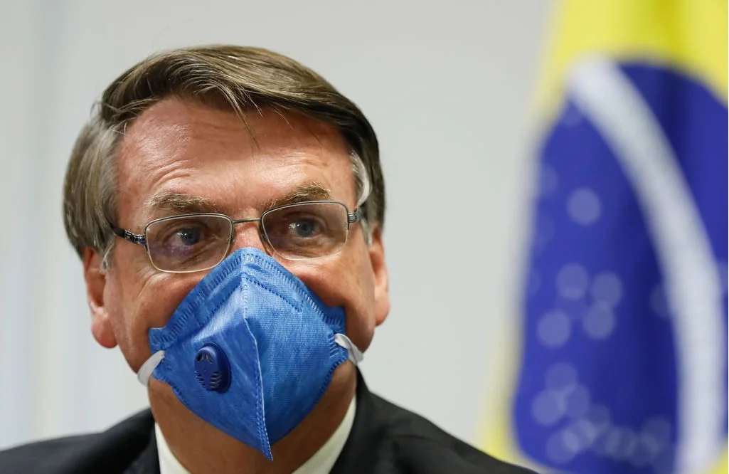 Derrotado, Bolsonaro revoga MP 905