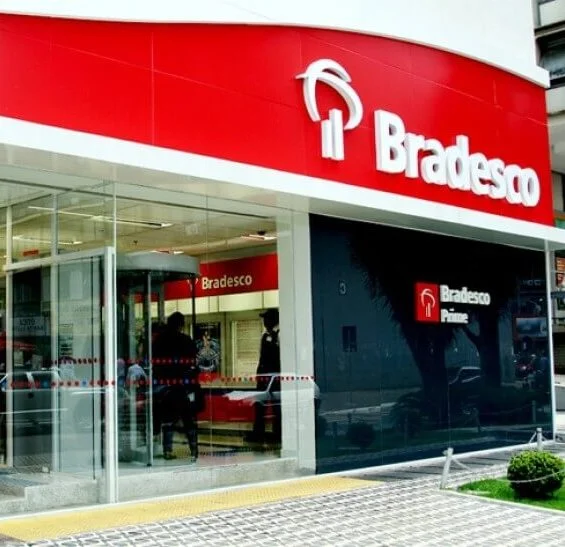 Bradesco pressiona bancário a marcar consulta na hora do almoço