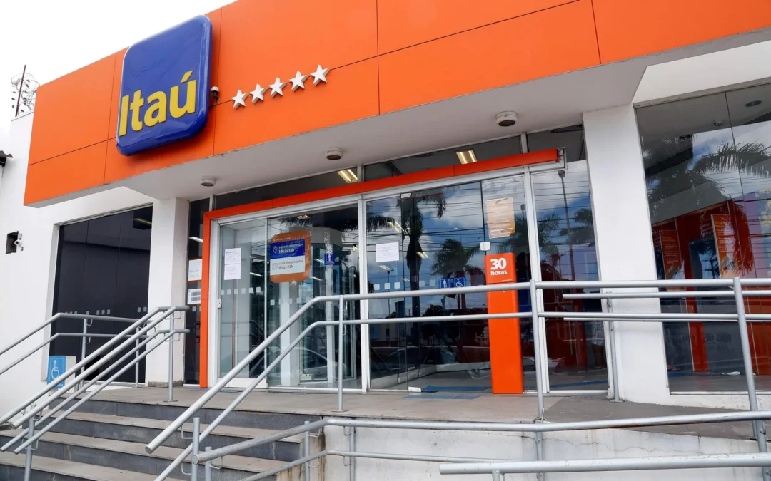 Sindicato consegue fechar agência do Itaú arrombada