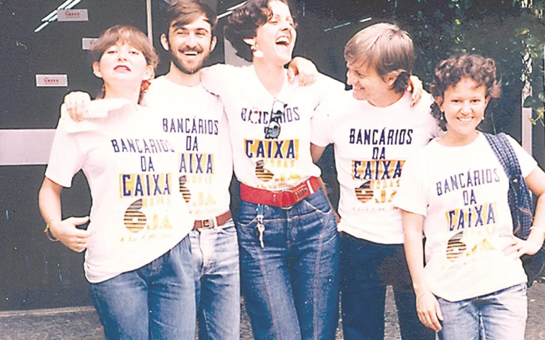 Caixa: jornada de 6 horas completa 33 anos