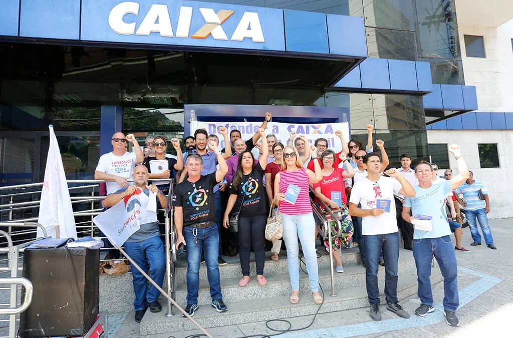 Justiça nega recurso da Caixa para continuar reestruturação
