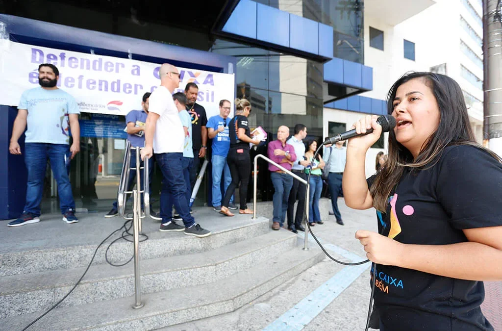 Bancários da Caixa denunciam desmonte com atos unificados