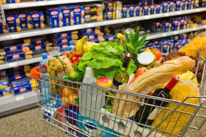 Bancários aposentados têm direito a auxílio-alimentação após desligamento