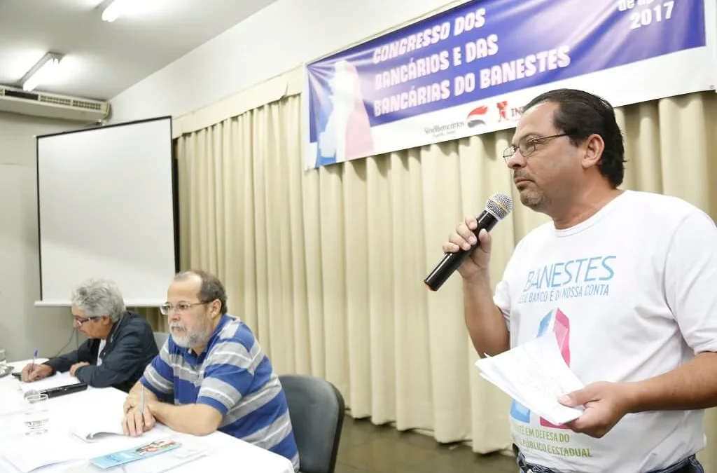 Bancários e bancárias do Banestes e Bandes debatem Campanha Nacional em congresso específico