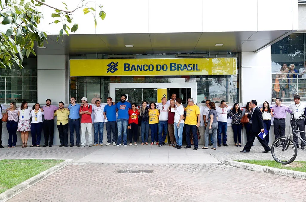 Descomissionado após reestruturação, bancário do BB ganha direito de incorporar função