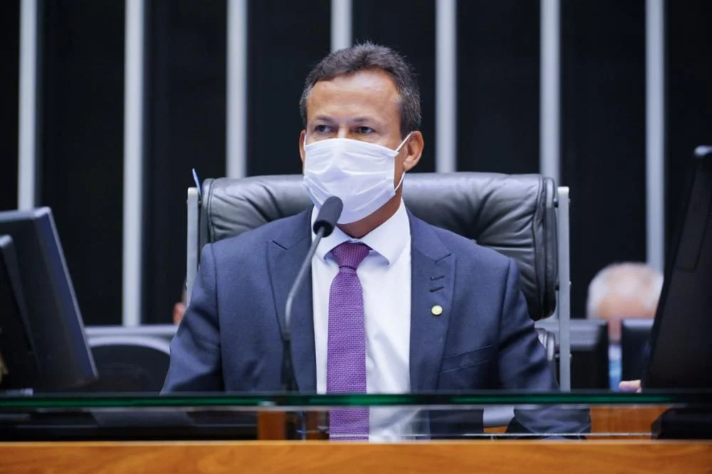 Nota de repúdio ao Deputado Neucimar Fraga