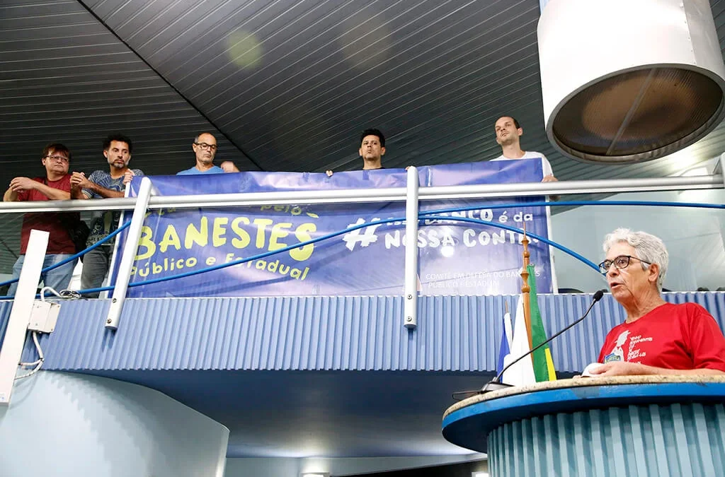Sindicato vai à Câmara de Vitória denunciar fechamento de agência do Banestes