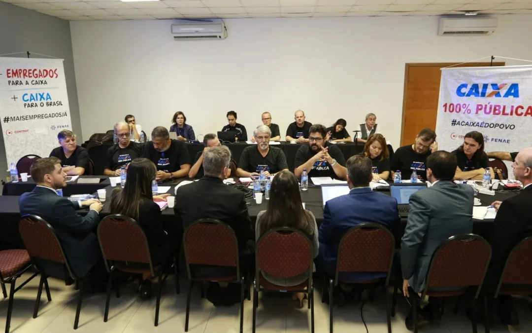 Empregados defendem contratações e Caixa 100% pública em mesa de negociação