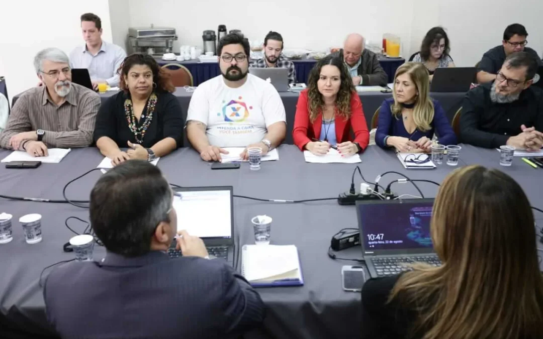 Mesa com a Caixa continua dia 23