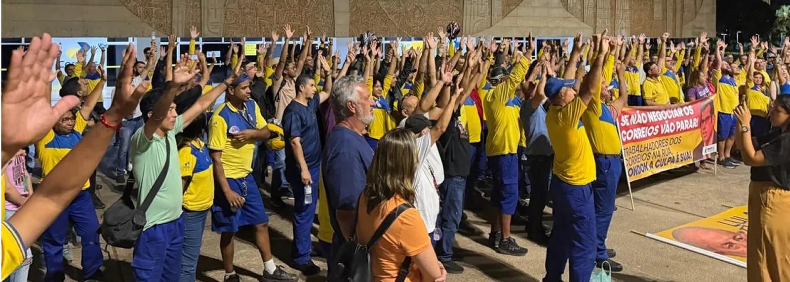 Sindibancários/ES repudia decisão do TST e manifesta solidariedade aos trabalhadores dos Correios
