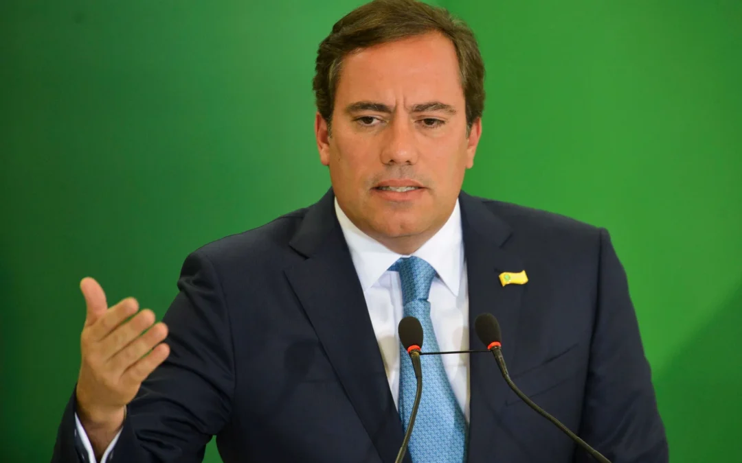 Pedro Guimarães se apropria de luta dos empregados e usurpa conquista do Saúde Caixa