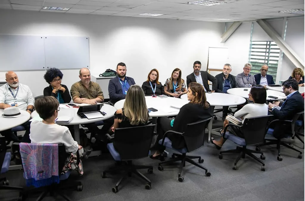 CEE-Caixa cobra valorização dos empregados, respeito à diversidade e gestão humanizada