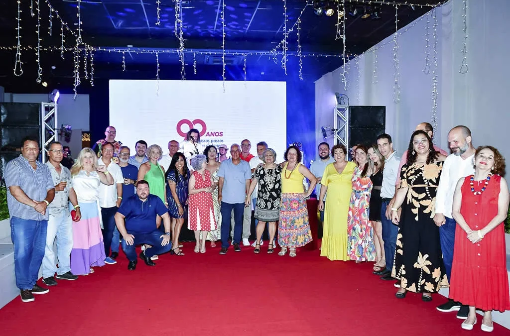 Festa dos 90 anos é apoteose da história de luta do Sindibancários